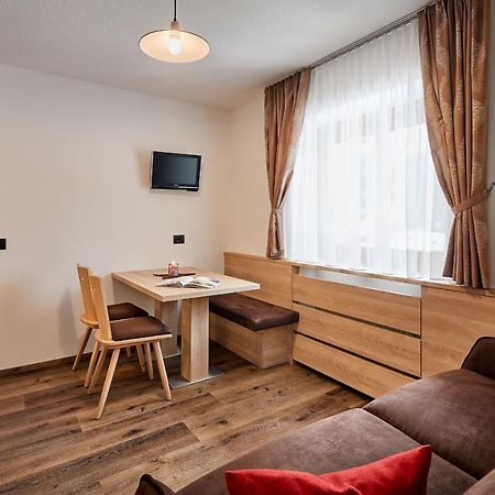 Saina Apartment Колфоско Екстериор снимка